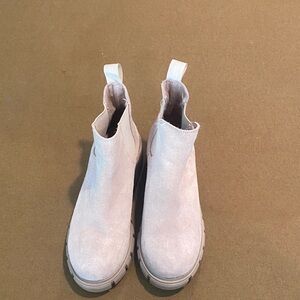 Steve Madden Cream Ankle Boots